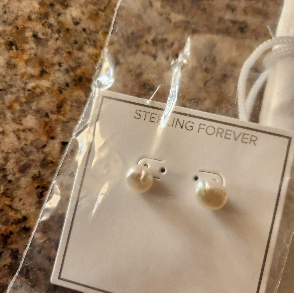 Pearl Earrings - Picture 3 of 3